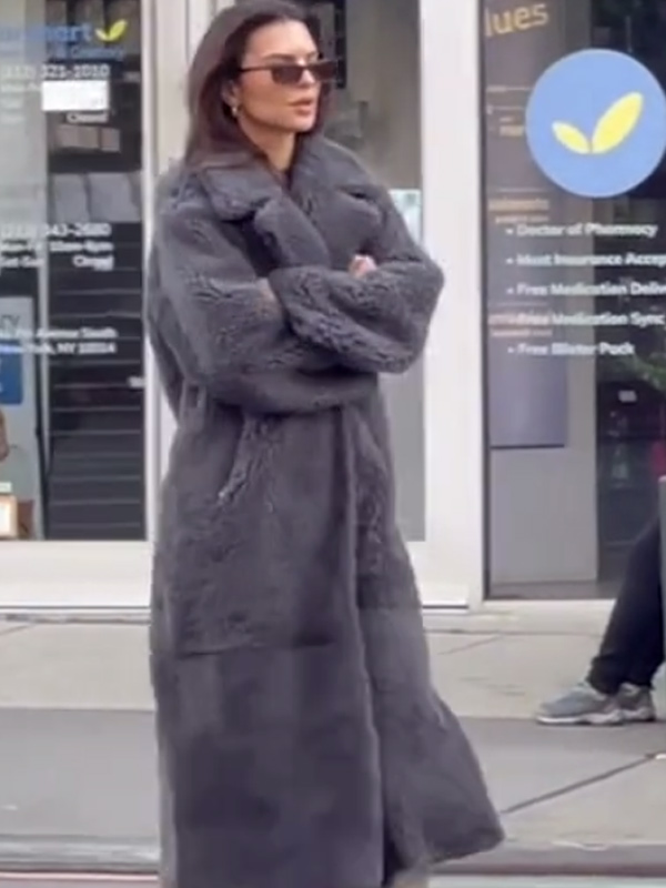 American Model Emily Ratajkowski Grey Coat